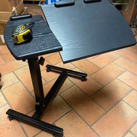 Tavolino da letto o seduto, con ruote