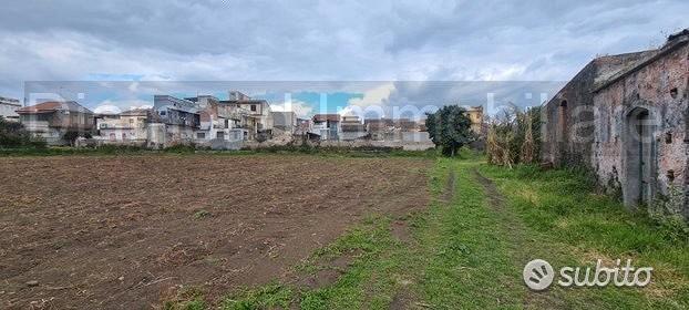 Terreno 15.000 mq con fabbricati a fiumefreddo - Vista 5