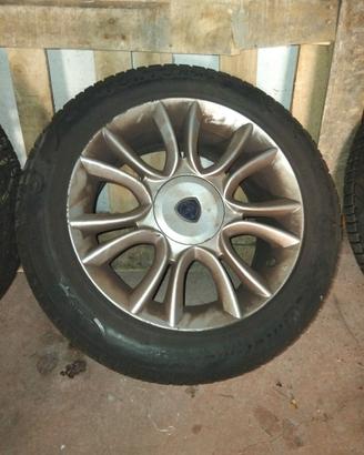 4 cerchi in lega 16 pollici fiat lancia e gomme