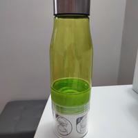 borraccia con spremiagrumi