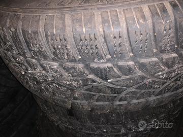 Gomme con cerchi 205/60/R16 set 4 gomme + cerchi