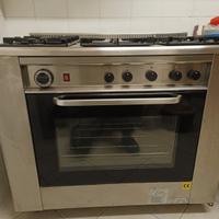 cucina 5 fuochi  con forno Lotus