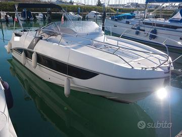 Beneteau Flyer 8.8 Sundeck