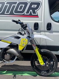 Husqvarna TC 125 Motard