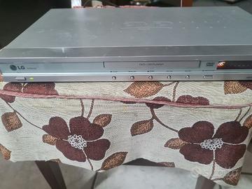dvd tutto funzionante di marca LG i