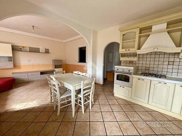 4 LOCALI A CRESCENTINO