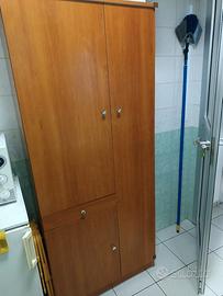 armadietto da bagno o stoccaggio