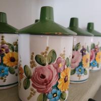 barattoli in ceramica stile Fioraccio