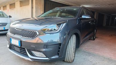 KIA Niro HEV 1.6 GDi DCT Energy (full optional)