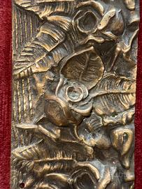 Fregio in bronzo decò