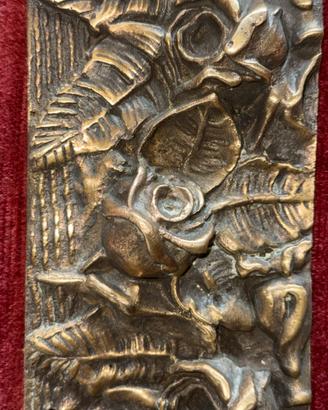 Fregio in bronzo decò