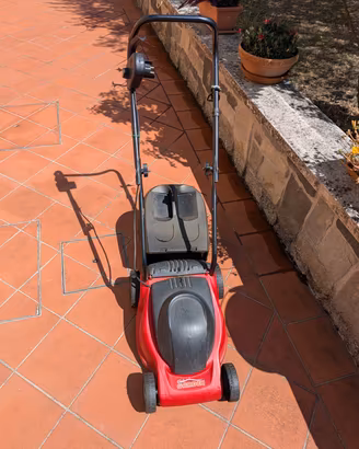 Macchinetta elettrica taglia erba