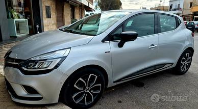 RENAULT CLIO 1.5 90CV Moschino