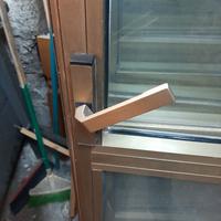 Infissi in alluminio usati per balconi