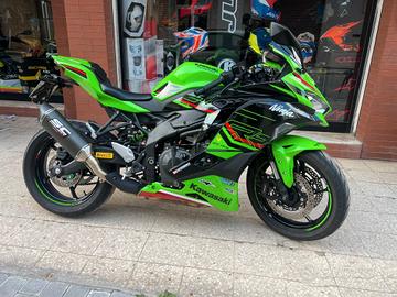 Kawasaki Ninja ZX-4 RR-2025