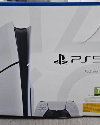 PS5 1TB e disco + 2 controller + base ricarica 