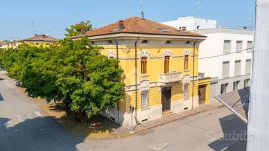 VILLA SINGOLA A NOVI DI MODENA