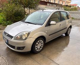 Ford Fiesta 1.4 16V aut. 5p. Titanium