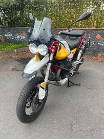 Moto Guzzi V85TT Evocative
