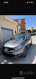 Macchina nissan Qashqai