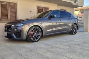 maserati levante gransport  250cv