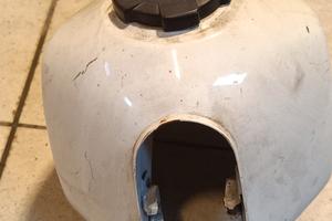 serbatoio Honda XL 200