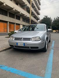 Volkswagen Golf IV 1.4 Benzina 16V anno 2002