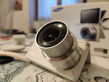 Samsung NX Mini + Obbiettivo kit 9-27mm