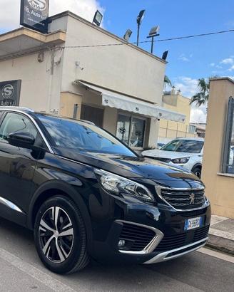 PEUGEOT 5008 BlueHDi 130 EAT8 Allure