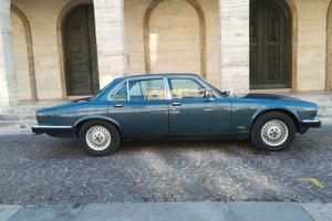 Jaguar xj6