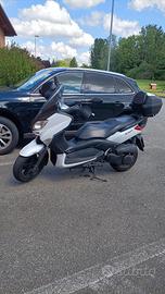 YAMAHA XMAX 250 ABS 