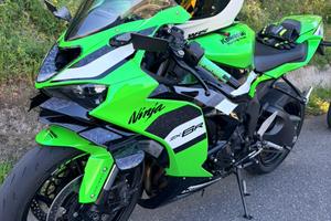 Kawasaki ninja  zx 6 r  2025 S.ca.m.bio