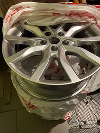 4 cerchi lega con sensori Land Rover