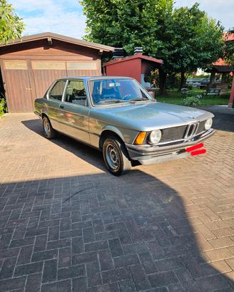 BMW E21