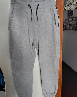 Pantaloni tuta grigi Bershka