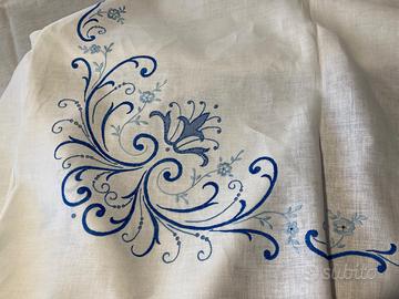 Tovaglia Lino ricamata a mano