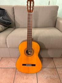 Chitarra acustica