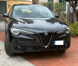 Alfa Romeo Stelvio 2.2 TD 190CV AT8 Q4 Business