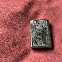Accendino Zippo Venetian vintage