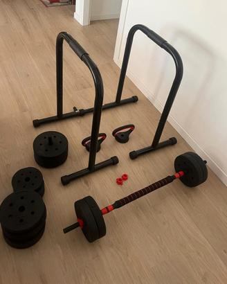 Home gym 30kg dischi + bilanciere + dip station