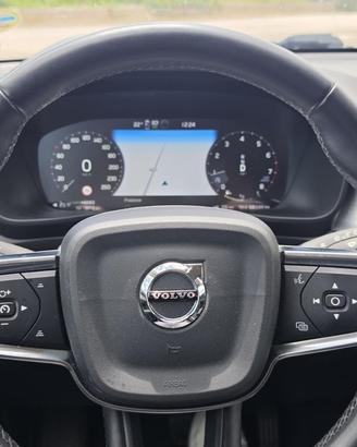 volvo xc40 benzina 