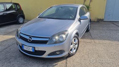 Opel Astra GTC 1.7 CDTI 101CV 3 porte Cosmo