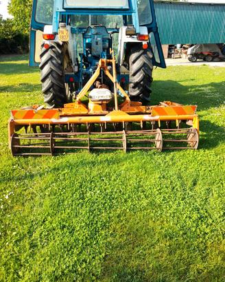 ATTREZZATURE AGRICOLE