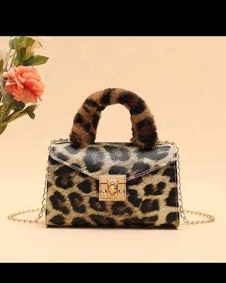 Borsa leopardata elegante con tracolla