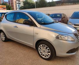 Lancia Ypsilon 1.2 Benz/GPL