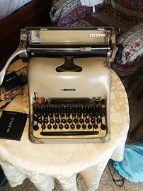 macchina da scrivere 