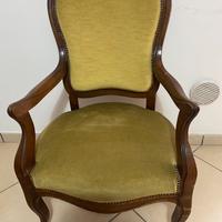 Poltrona con braccioli