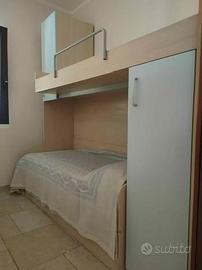 Cameretta completa con scaletta