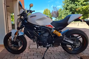 Ducati Monster 797 depo A2