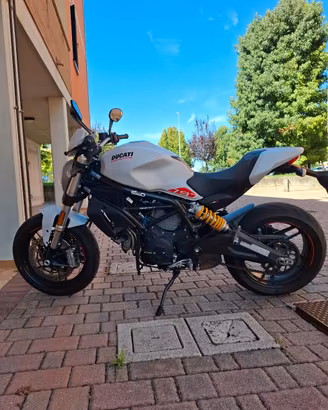 Ducati Monster 797 depo A2